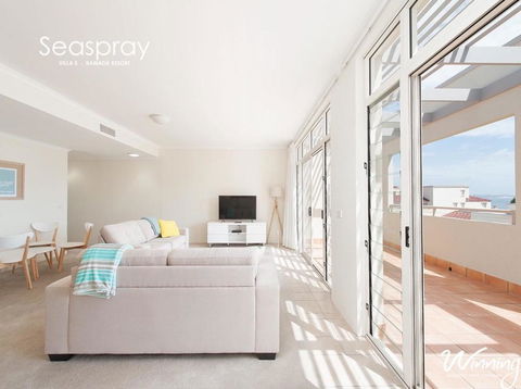 Seaspray Villa 5 - Accommodation Newcastle 1