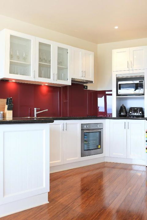 The Red Stag - Accommodation Newcastle 1
