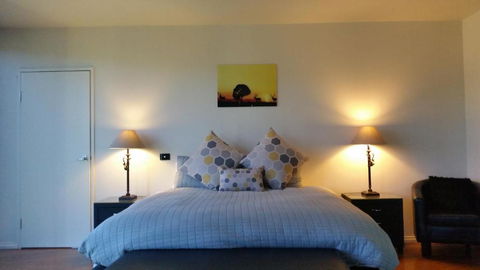 The Red Stag - Accommodation Newcastle 3