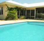 Halls Head Holiday Home - Accommodation Newcastle