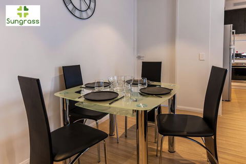 SOKO Waterfront - Accommodation Newcastle 4