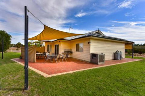 Lake Tyrrell Accommodation - Accommodation Newcastle 2