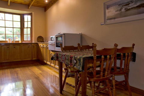 Gellibrand River Gallery Accommodation - Accommodation Newcastle 5
