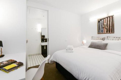 Canvas Suites On Abeckett - Accommodation Newcastle 7