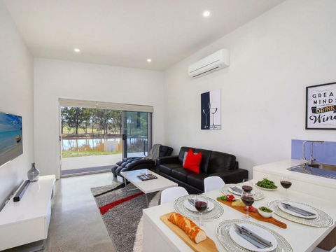 Ironbark Villa 6 - Accommodation Newcastle 4