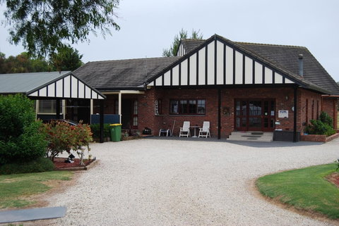 Greenvale Holiday Units - Accommodation Newcastle 3