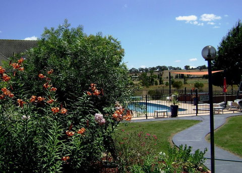 Greenvale Holiday Units - Accommodation Newcastle 5