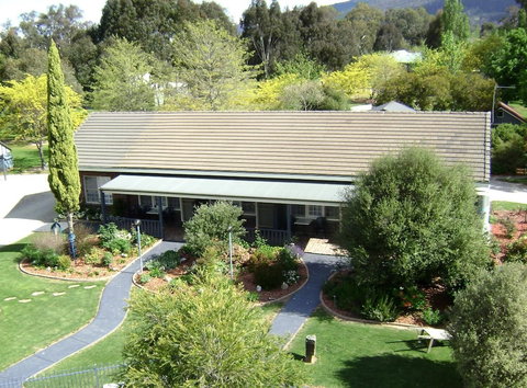 Greenvale Holiday Units - Accommodation Newcastle 1