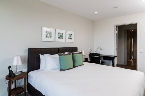 The Branksome Hotel And Residences - Accommodation Newcastle 6