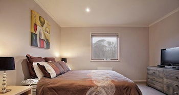 Alyeska - Accommodation Newcastle 1