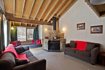 Battys - Accommodation Newcastle 6