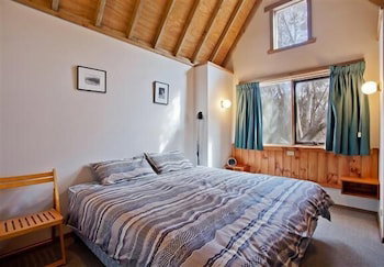 Battys - Accommodation Newcastle 4