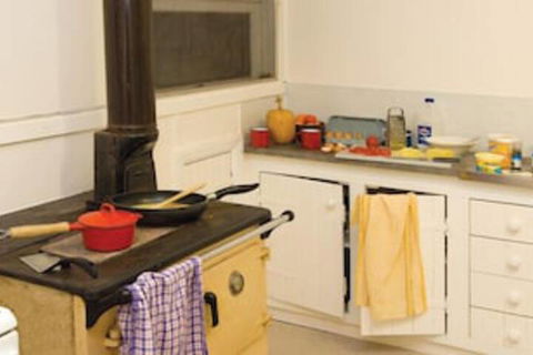 Inverary Homestead - Accommodation Newcastle 5