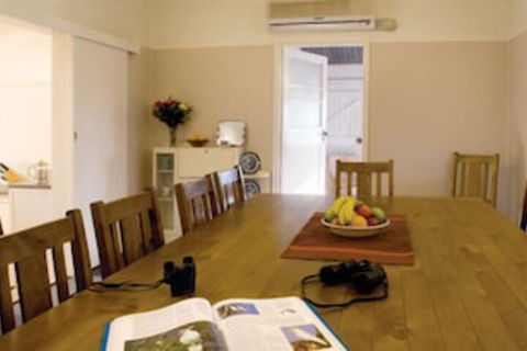 Inverary Homestead - Accommodation Newcastle 1