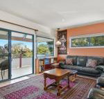 Black Dolphin Beach Penthouse - Accommodation Newcastle