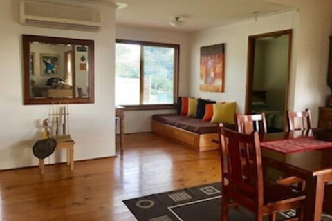 Casa Colombia - Accommodation Newcastle 6
