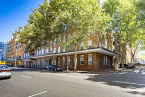 Hotel 111