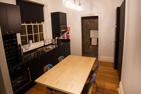 Sanctum Boutique Apartments - Accommodation Newcastle 2