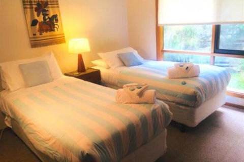 2 Degrees Of Separation - Accommodation Newcastle 6