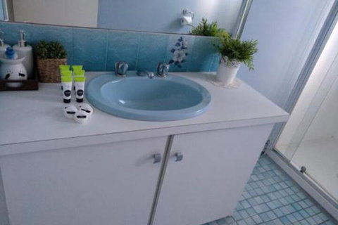 Holiday House - Accommodation Newcastle 7