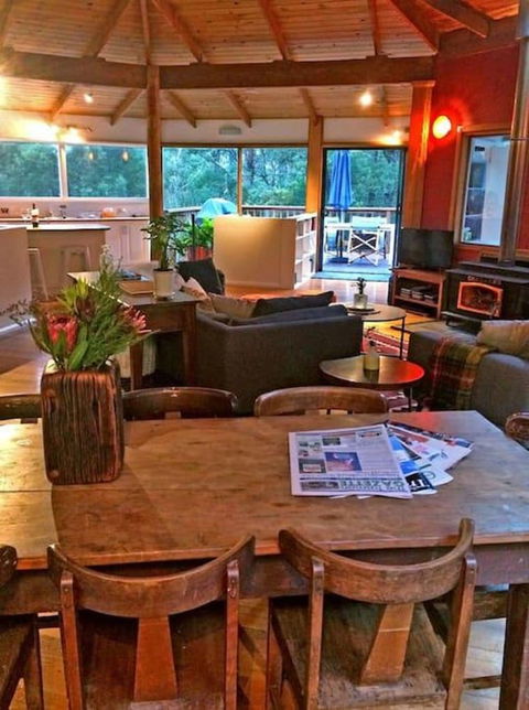 Eaglehawk Rainforest Retreat - Accommodation Newcastle 4