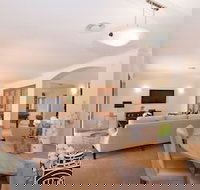 Gold Coast Waterfront Paradise - Accommodation Newcastle