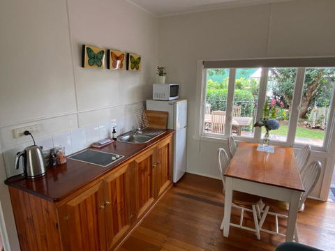 Miss Bullens Cottage - Accommodation Newcastle 1