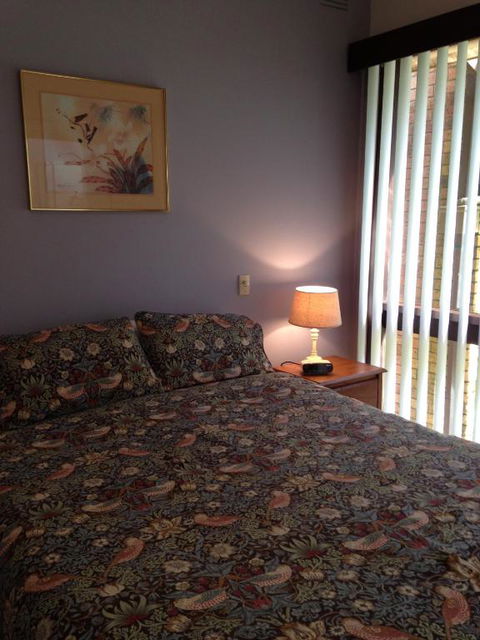 Eltham South Lodge - Accommodation Newcastle 2