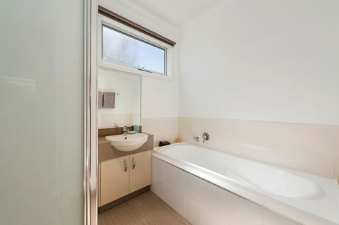 Anchorage - Accommodation Newcastle 2