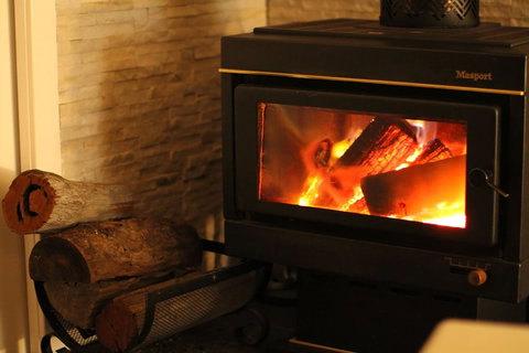 Canguri Boutique Farmstay Cottage - Accommodation Newcastle 3