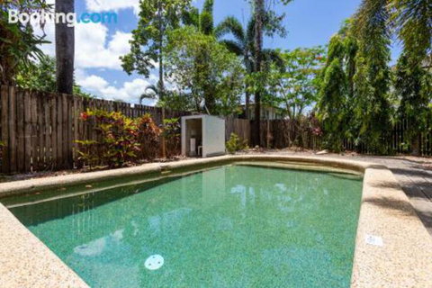 Casa Bohemia - Accommodation Newcastle 4