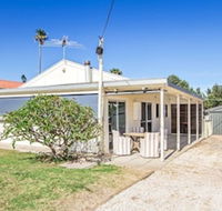 Boat House - Accommodation Newcastle