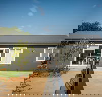 Kirsten Accommodation Parkes - Accommodation Newcastle