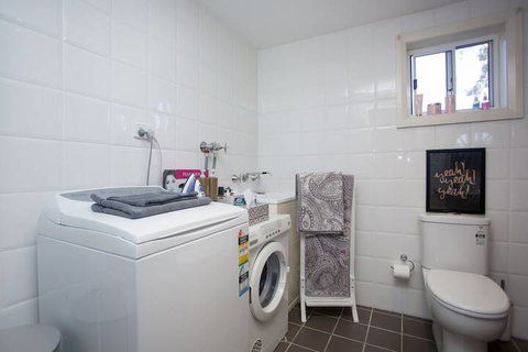 La Casa - Accommodation Newcastle 1
