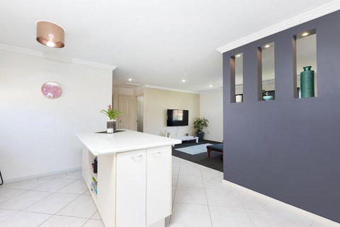 La Casa - Accommodation Newcastle 5