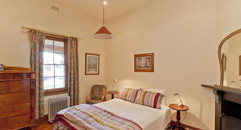 Adelaide Heritage Cottages & Apartments - Accommodation Newcastle 6