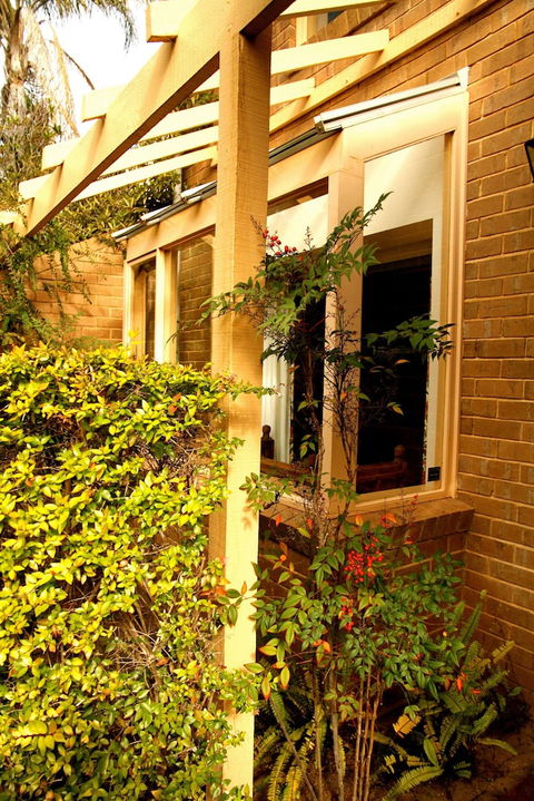 Adelaide Heritage Cottages & Apartments - Accommodation Newcastle 2