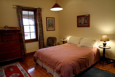 Adelaide Heritage Cottages & Apartments - Accommodation Newcastle 5