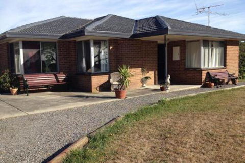 Yanakie Holiday House - Accommodation Newcastle 2