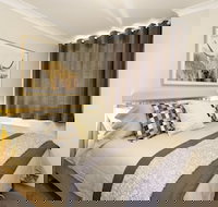 Avalanche 6 - Sophisticated style  modern comfort with a central location - Accommodation Newcastle