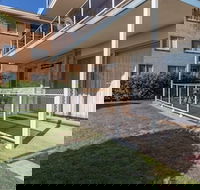 Castaways Unit 1 17 Shoal Bay Road - Accommodation Newcastle