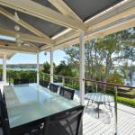 Morisset Bay Waterfront Views Lake House Looking Over Trinity Marina - Accommodation Newcastle 0
