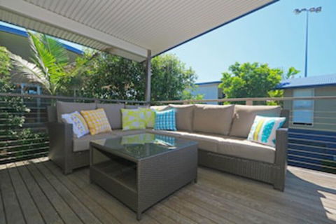 Beach Shack 24 Casuarina - Accommodation Newcastle 0