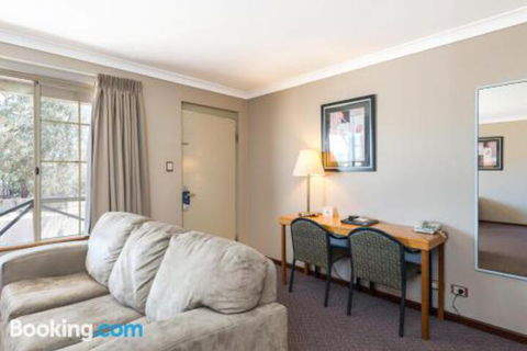 MIDAS MOTEL KALGOORLIE - Accommodation Newcastle 3