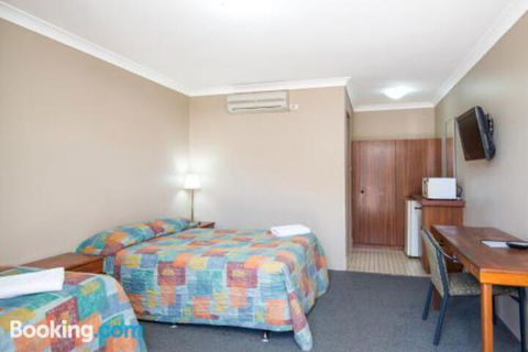 MIDAS MOTEL KALGOORLIE - Accommodation Newcastle 4