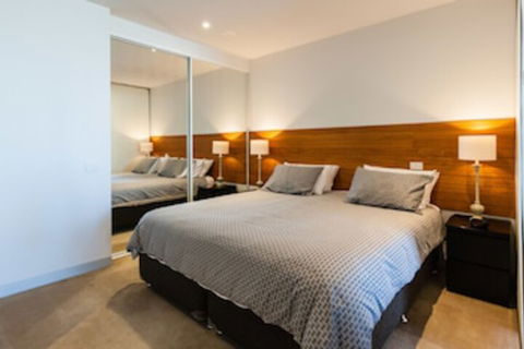 MILES, 1BDR Melbourne Apartment - Accommodation Newcastle 0