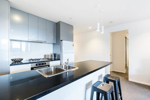 SONYA, 2BDR Southbank Apartment - Accommodation Newcastle 6