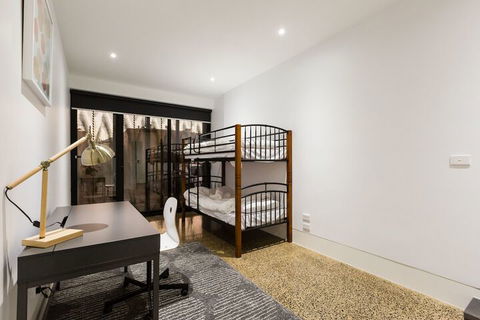 SOPHIA, 2BDR North Melbourne House - Accommodation Newcastle 3