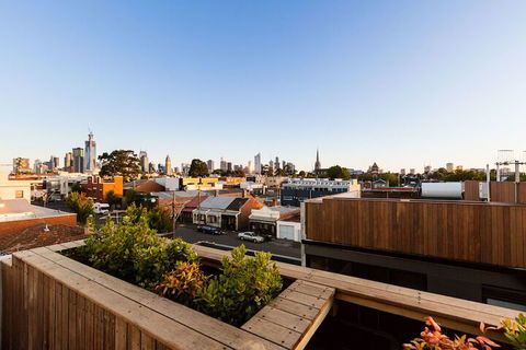 SOPHIA, 2BDR North Melbourne House - Accommodation Newcastle 5
