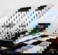 ESTHER 2BDR South Yarra Apartment - Accommodation Newcastle